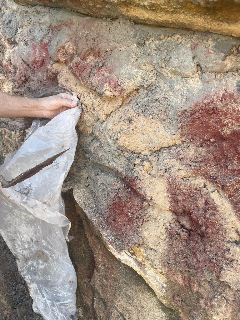North Sydney Concrete - rust stain wall repair